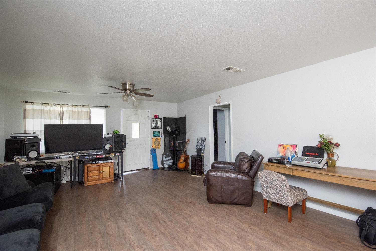 Detail Gallery Image 17 of 20 For 1612 Glenwood Dr, Modesto,  CA 95350 - 2 Beds | 1 Baths