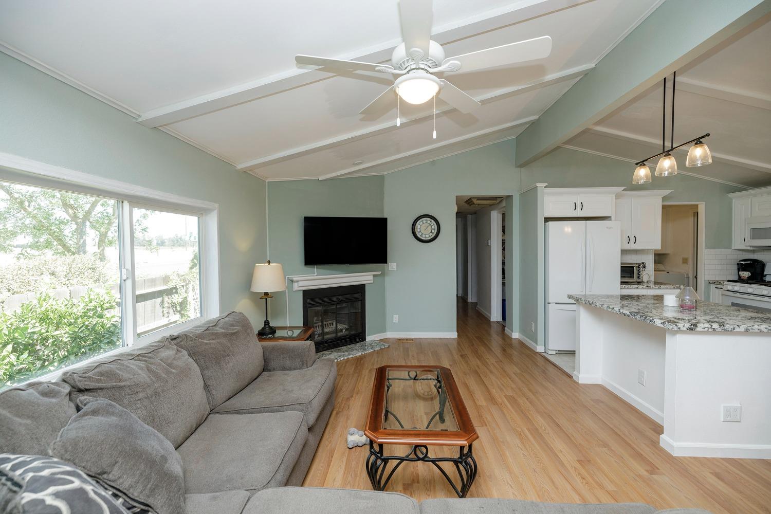 Detail Gallery Image 38 of 62 For 1544 Playground Way, Modesto,  CA 95350 - 3 Beds | 2 Baths