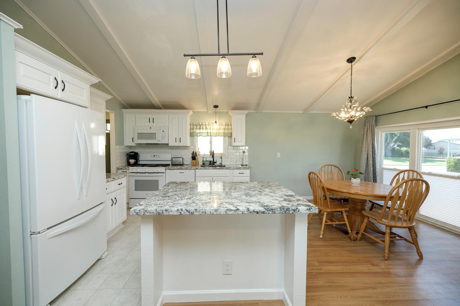 Detail Gallery Image 42 of 62 For 1544 Playground Way, Modesto,  CA 95350 - 3 Beds | 2 Baths