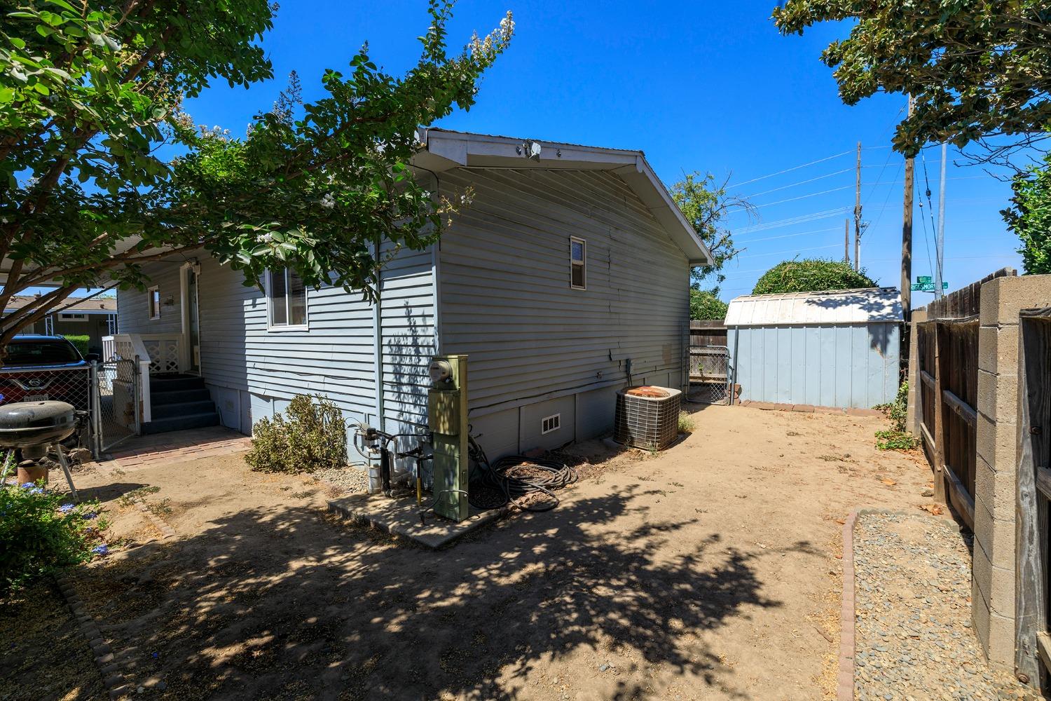 Detail Gallery Image 52 of 62 For 1544 Playground Way, Modesto,  CA 95350 - 3 Beds | 2 Baths