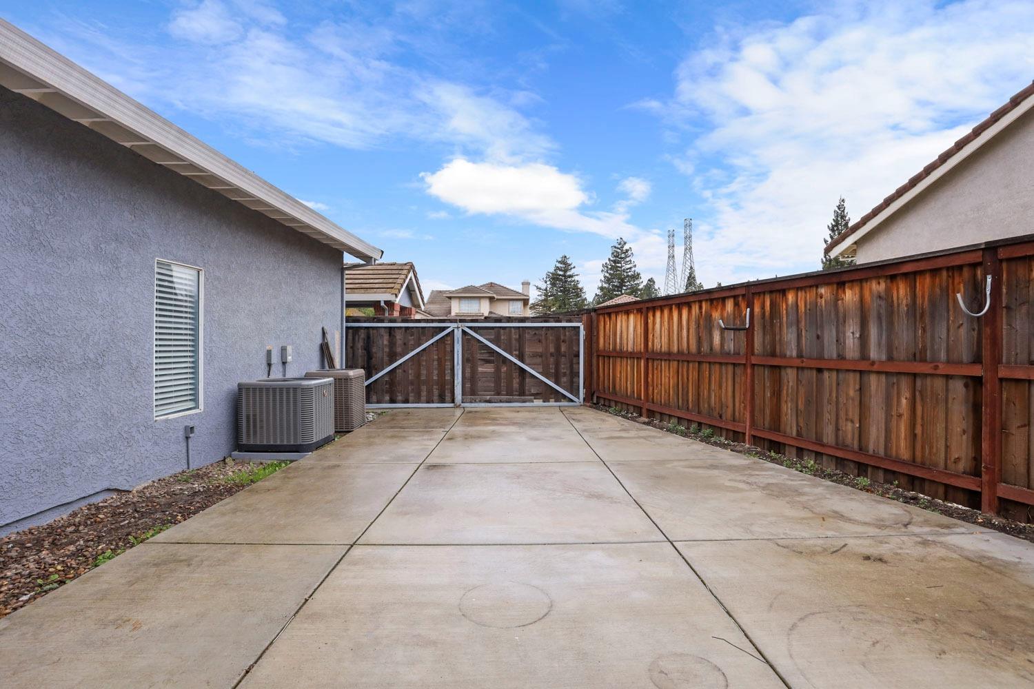 Detail Gallery Image 50 of 51 For 3422 Gail Ct, Stockton,  CA 95206 - 4 Beds | 2/1 Baths
