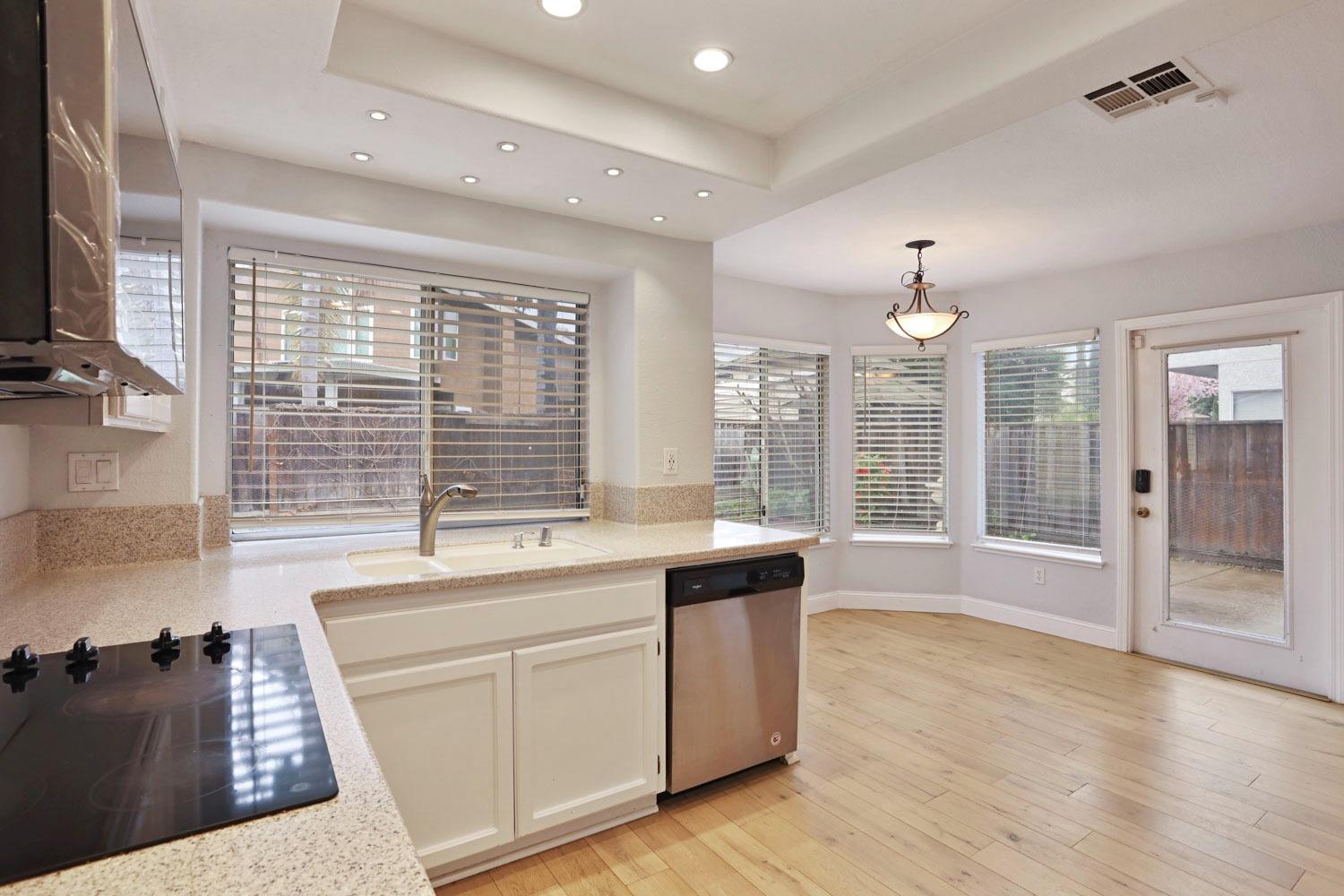 Detail Gallery Image 16 of 51 For 3422 Gail Ct, Stockton,  CA 95206 - 4 Beds | 2/1 Baths