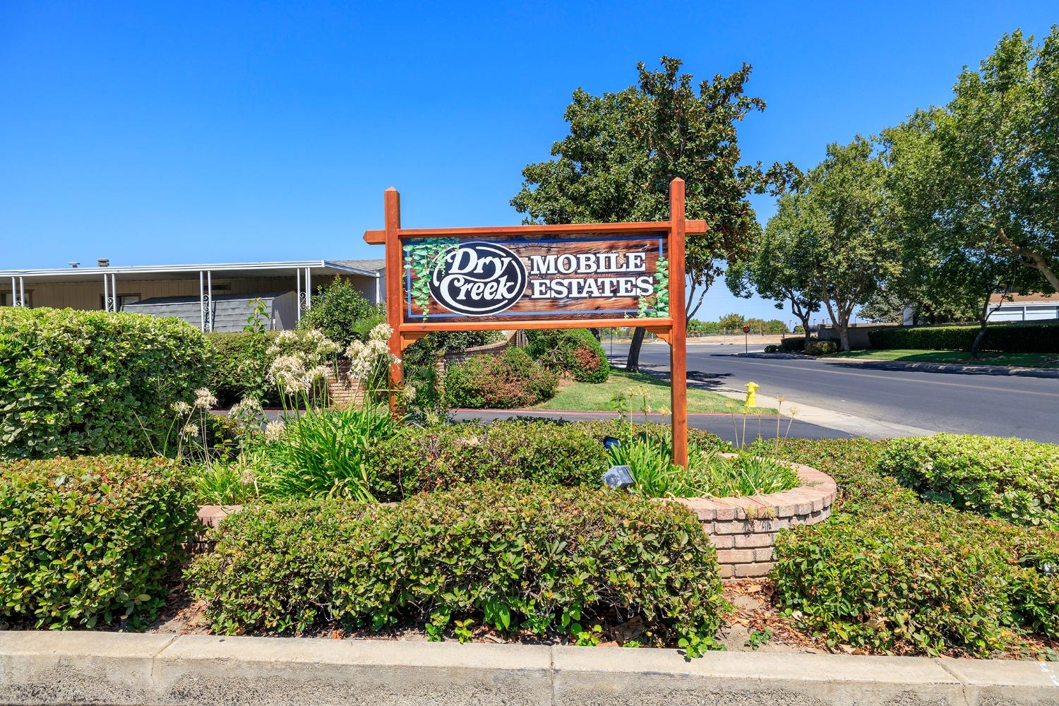 Detail Gallery Image 33 of 62 For 1544 Playground Way, Modesto,  CA 95350 - 3 Beds | 2 Baths