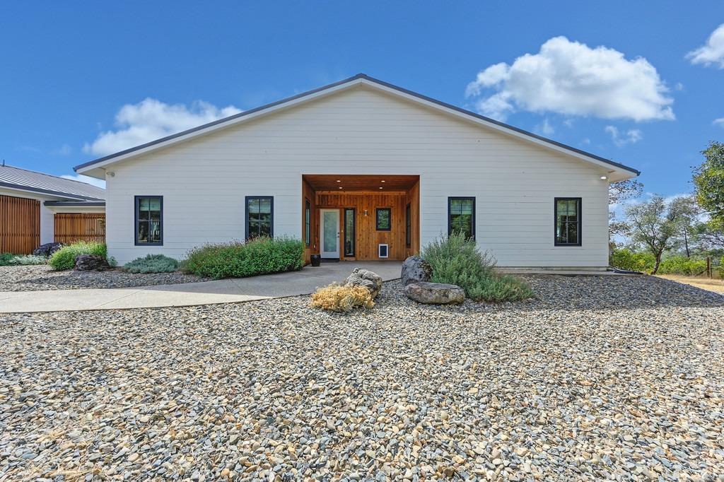 Detail Gallery Image 6 of 97 For 17041 Hale Rd, Fiddletown,  CA 95629 - 3 Beds | 3 Baths