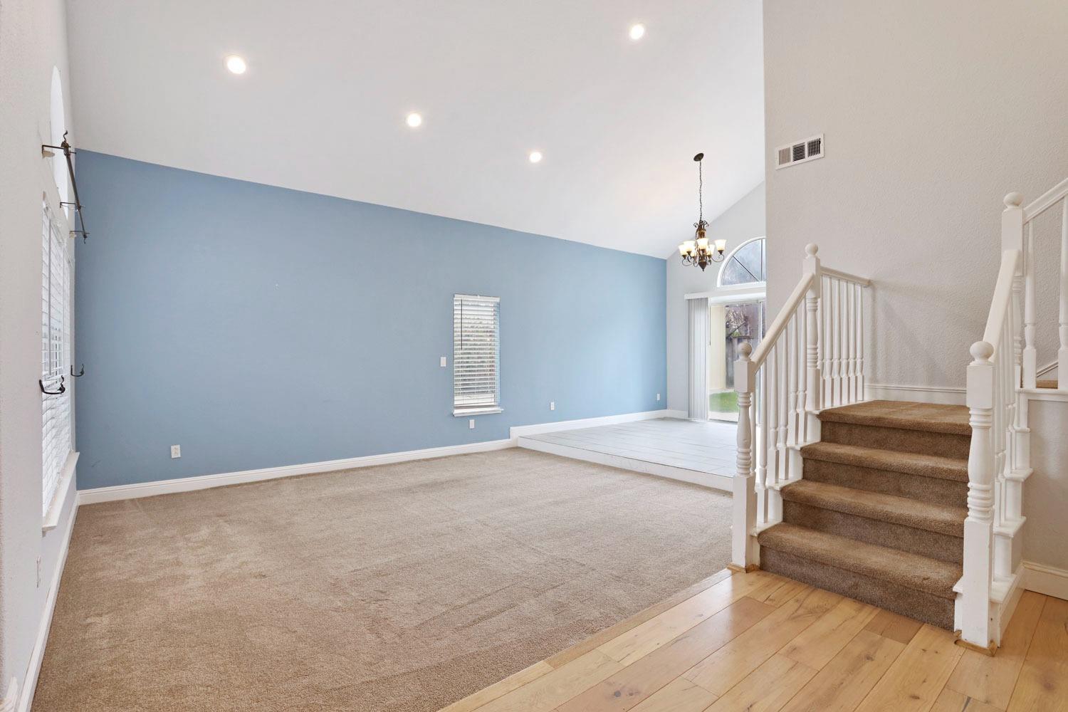 Detail Gallery Image 8 of 51 For 3422 Gail Ct, Stockton,  CA 95206 - 4 Beds | 2/1 Baths
