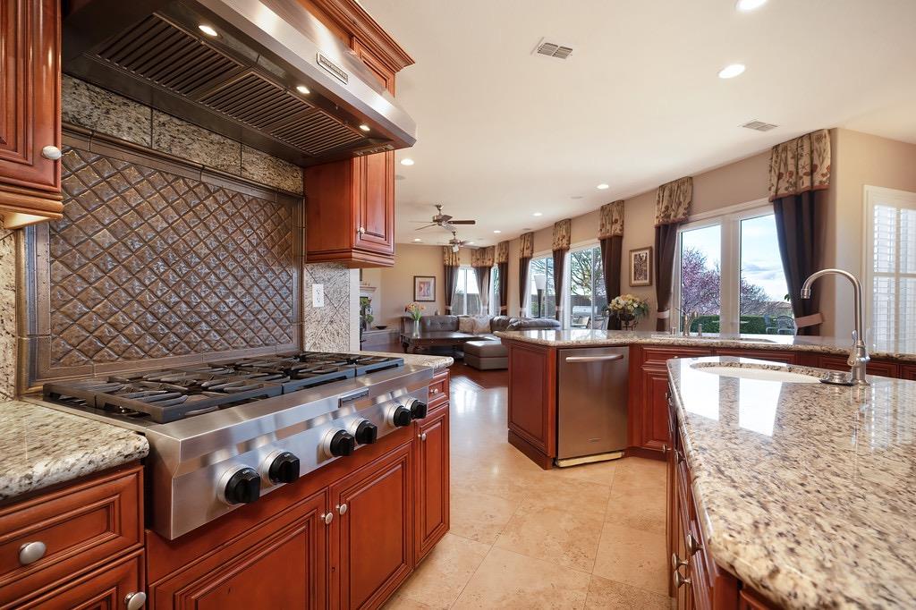 Giorno Way, El Dorado Hills, California image 15