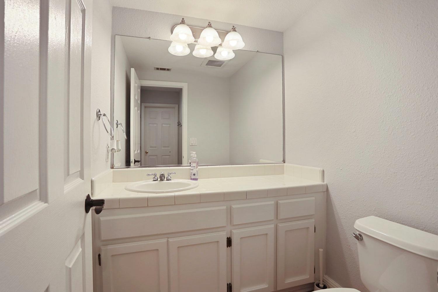 Detail Gallery Image 20 of 51 For 3422 Gail Ct, Stockton,  CA 95206 - 4 Beds | 2/1 Baths