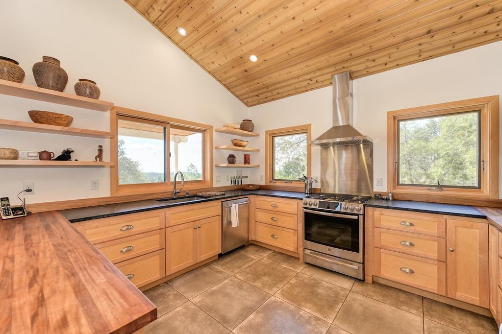 Detail Gallery Image 19 of 97 For 17041 Hale Rd, Fiddletown,  CA 95629 - 3 Beds | 3 Baths