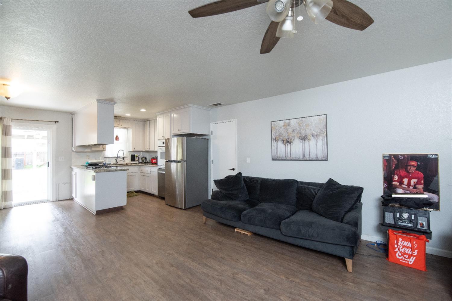 Detail Gallery Image 13 of 20 For 1612 Glenwood Dr, Modesto,  CA 95350 - 2 Beds | 1 Baths