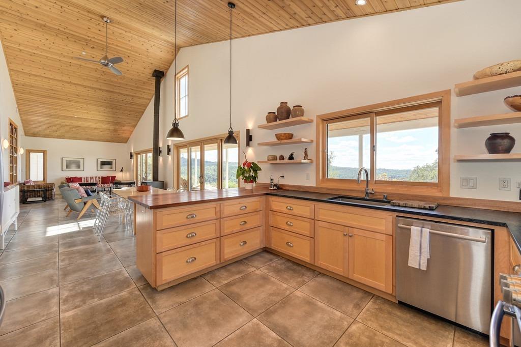 Detail Gallery Image 23 of 97 For 17041 Hale Rd, Fiddletown,  CA 95629 - 3 Beds | 3 Baths