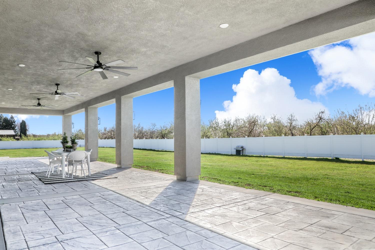 Detail Gallery Image 39 of 74 For 18163 S Carrolton Ave, Ripon,  CA 95366 - 4 Beds | 4/1 Baths