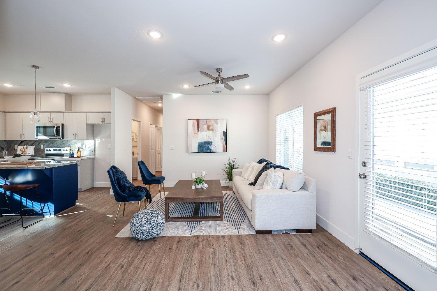 Detail Gallery Image 7 of 19 For 1415 Villa Way, Modesto,  CA 95351 - 3 Beds | 2 Baths