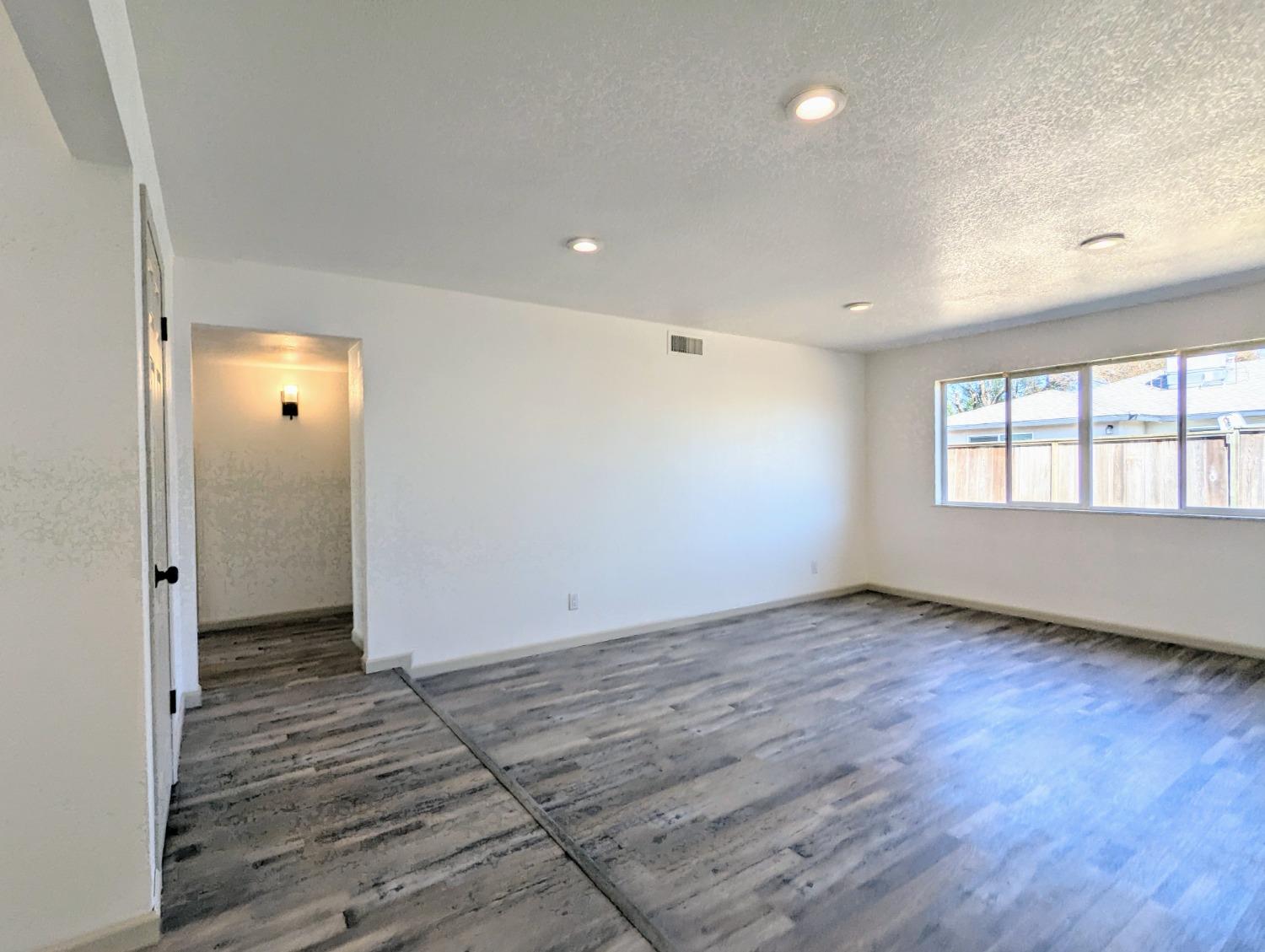Beals Drive, Atwater, California image 16