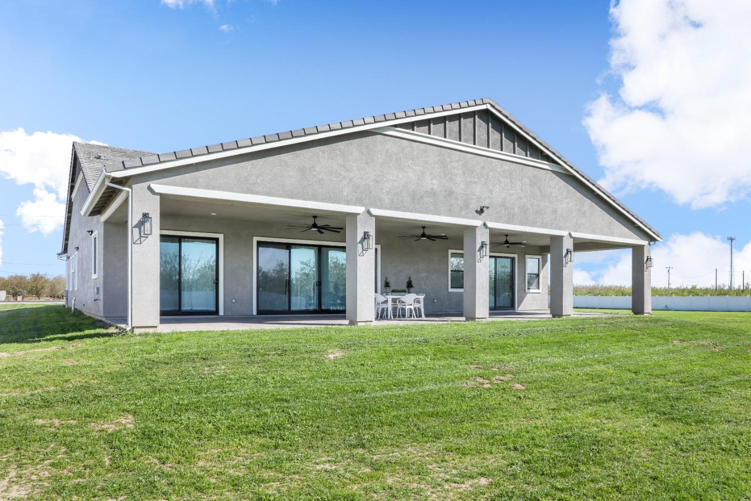 Detail Gallery Image 40 of 74 For 18163 S Carrolton Ave, Ripon,  CA 95366 - 4 Beds | 4/1 Baths