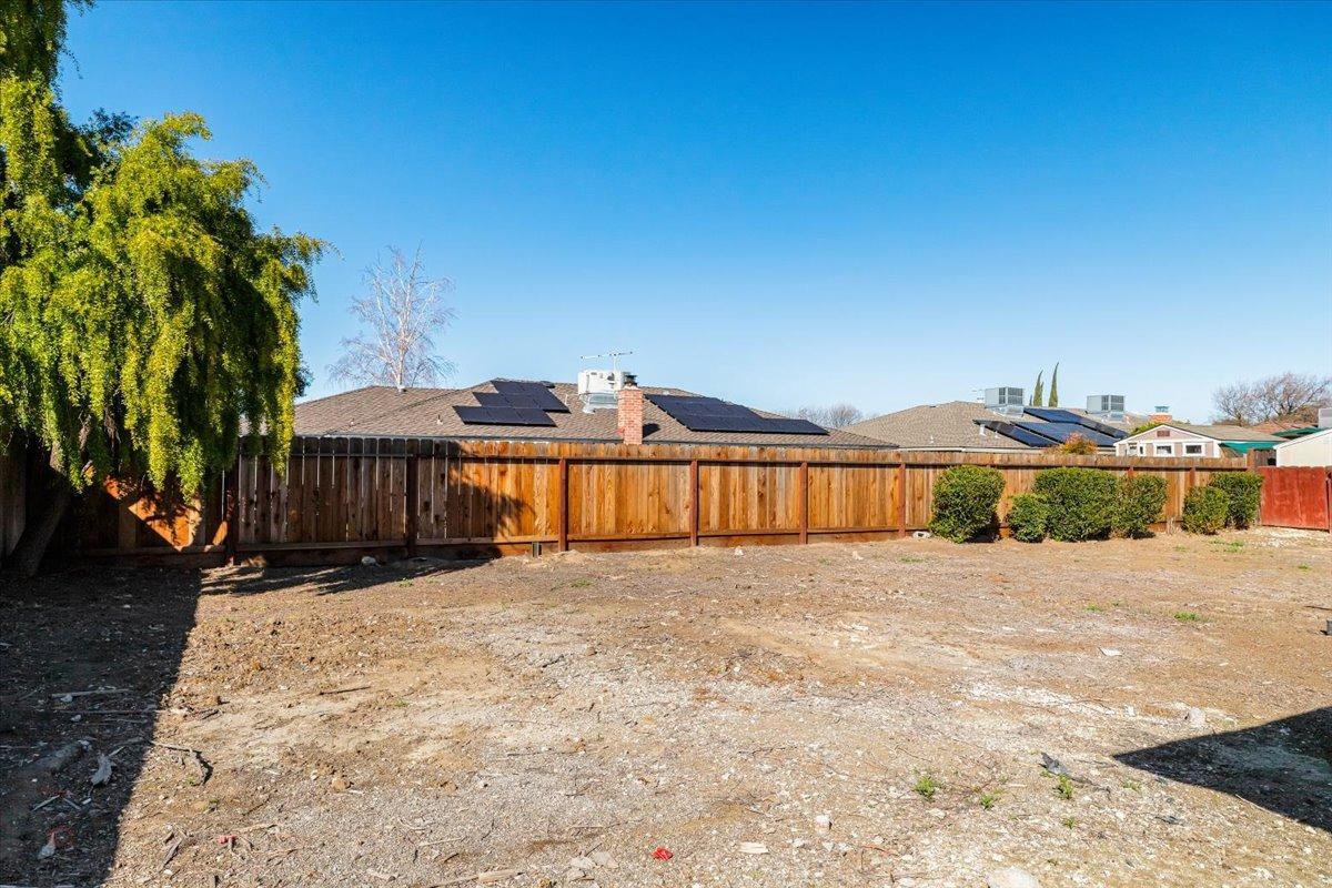 Detail Gallery Image 52 of 52 For 1046 Van Buren Ave, Los Banos,  CA 93635 - 3 Beds | 2 Baths