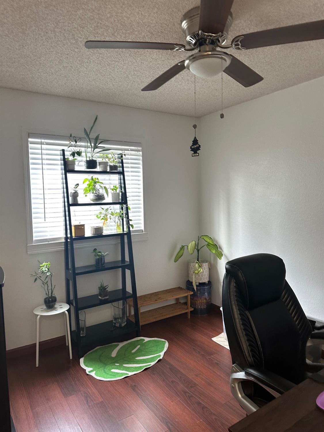 Detail Gallery Image 8 of 17 For 208 Arbor Crest Way, Sacramento,  CA 95838 - 3 Beds | 2 Baths
