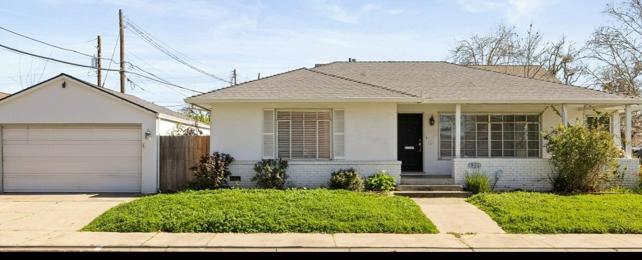Detail Gallery Image 1 of 1 For 5301 H St, Sacramento,  CA 95819 - 2 Beds | 1 Baths