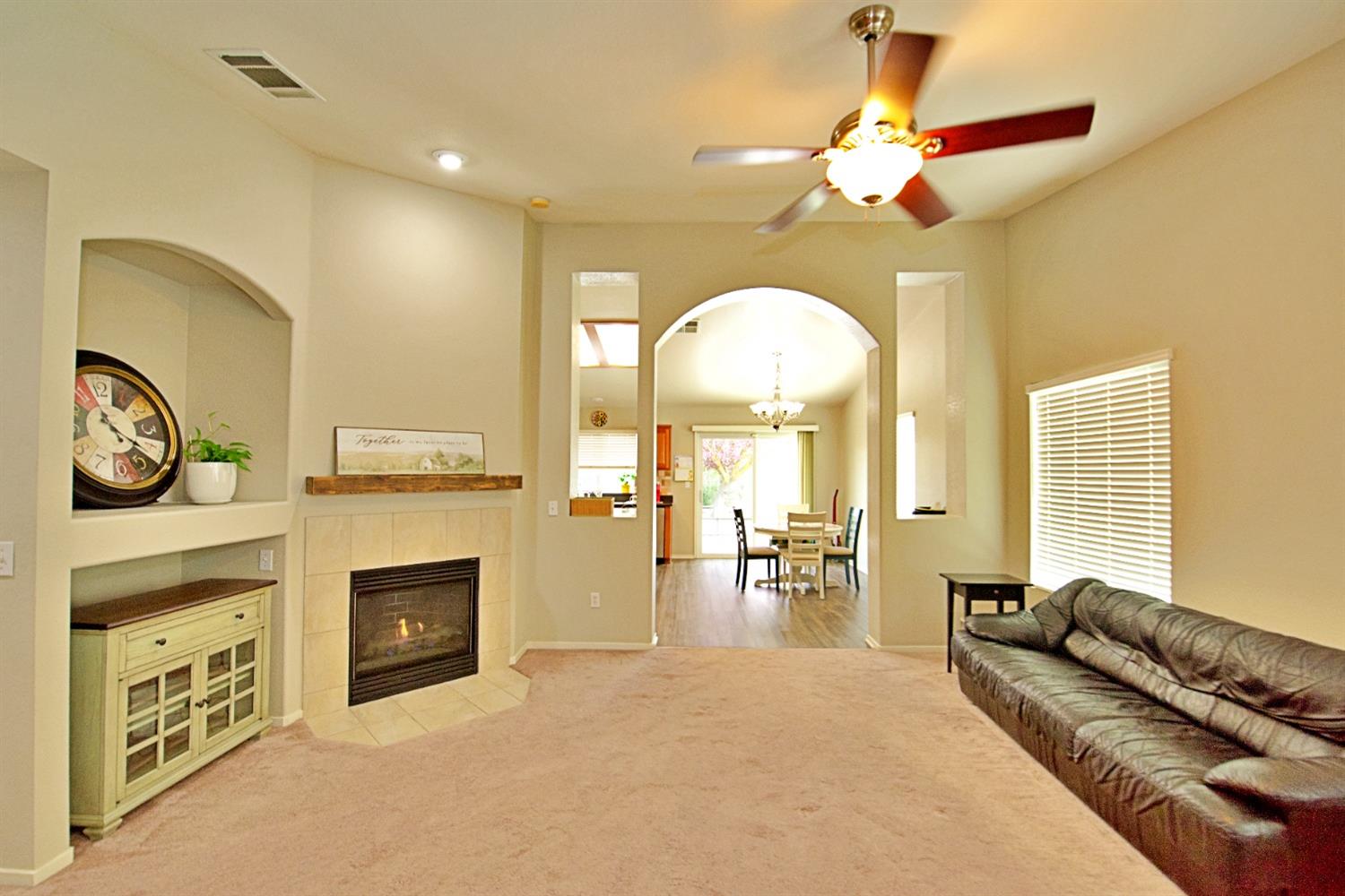 Detail Gallery Image 8 of 29 For 4312 Mondavi Ct, Stockton,  CA 95206 - 3 Beds | 2 Baths