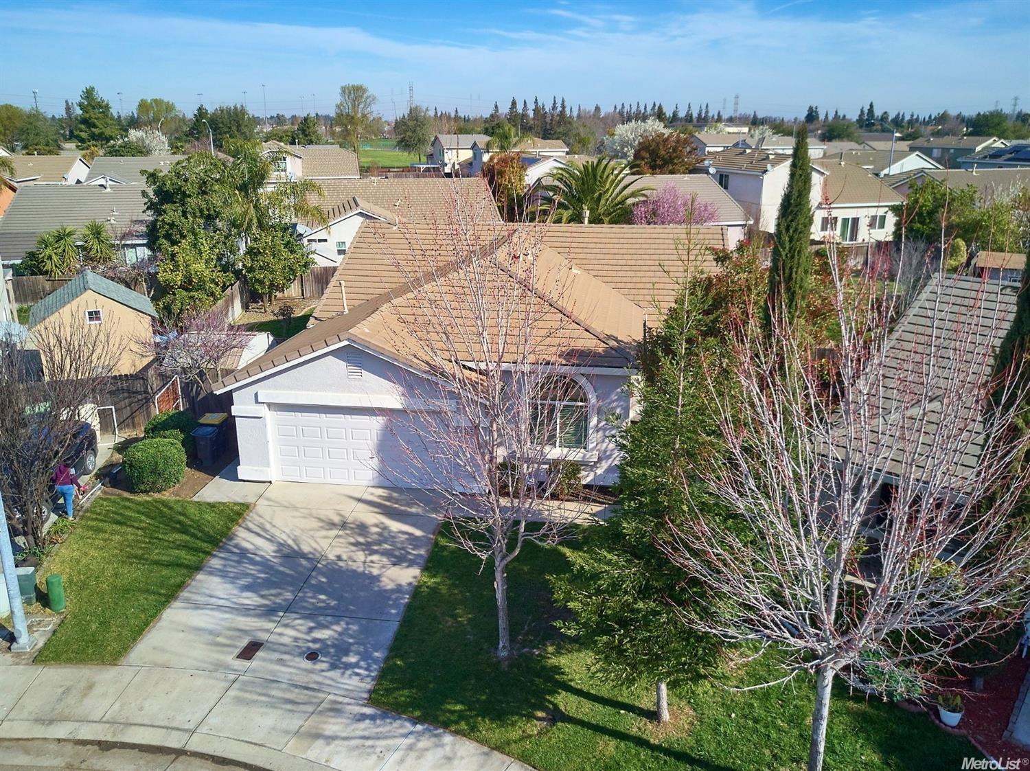 Detail Gallery Image 3 of 29 For 4312 Mondavi Ct, Stockton,  CA 95206 - 3 Beds | 2 Baths