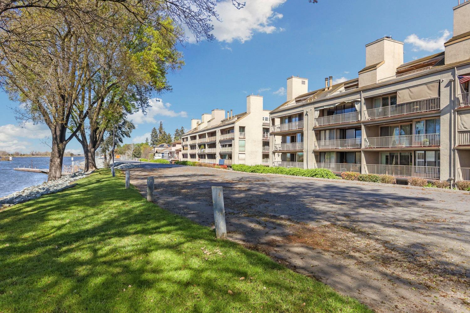 Detail Gallery Image 74 of 94 For 6669 Embarcadero Dr #10,  Stockton,  CA 95219 - 2 Beds | 2 Baths