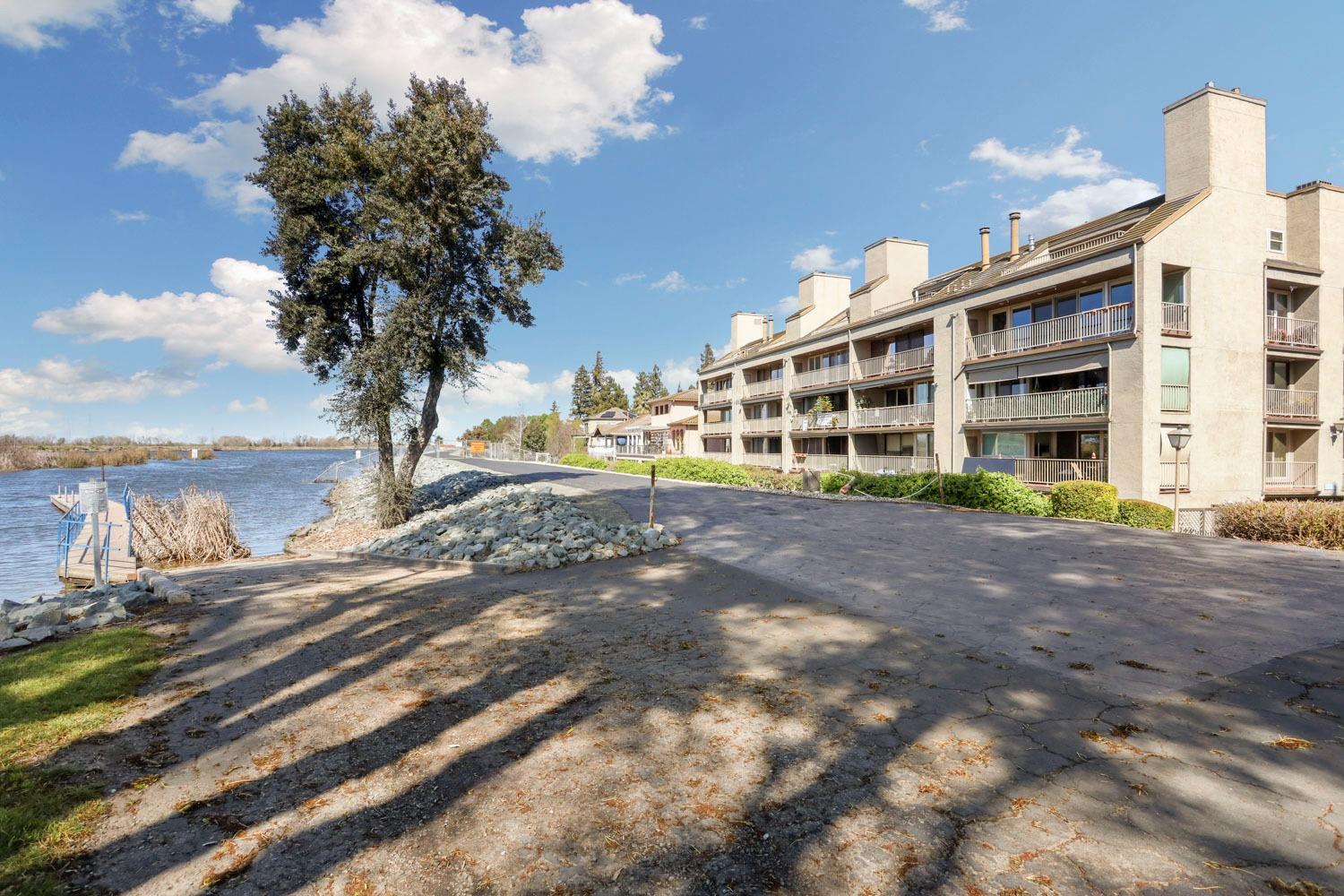 Detail Gallery Image 76 of 94 For 6669 Embarcadero Dr #10,  Stockton,  CA 95219 - 2 Beds | 2 Baths