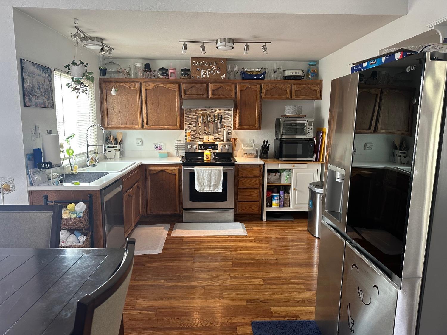 Detail Gallery Image 12 of 17 For 208 Arbor Crest Way, Sacramento,  CA 95838 - 3 Beds | 2 Baths