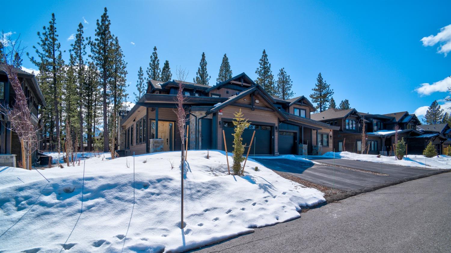 Detail Gallery Image 1 of 1 For 10228 Modane Pl, Truckee,  CA 96161 - 3 Beds | 2/1 Baths