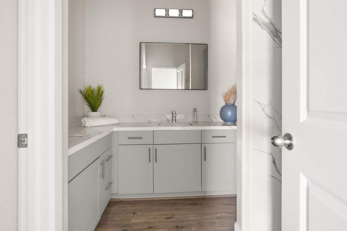 Detail Gallery Image 11 of 17 For 1409 Villa Way, Modesto,  CA 95351 - 3 Beds | 2 Baths