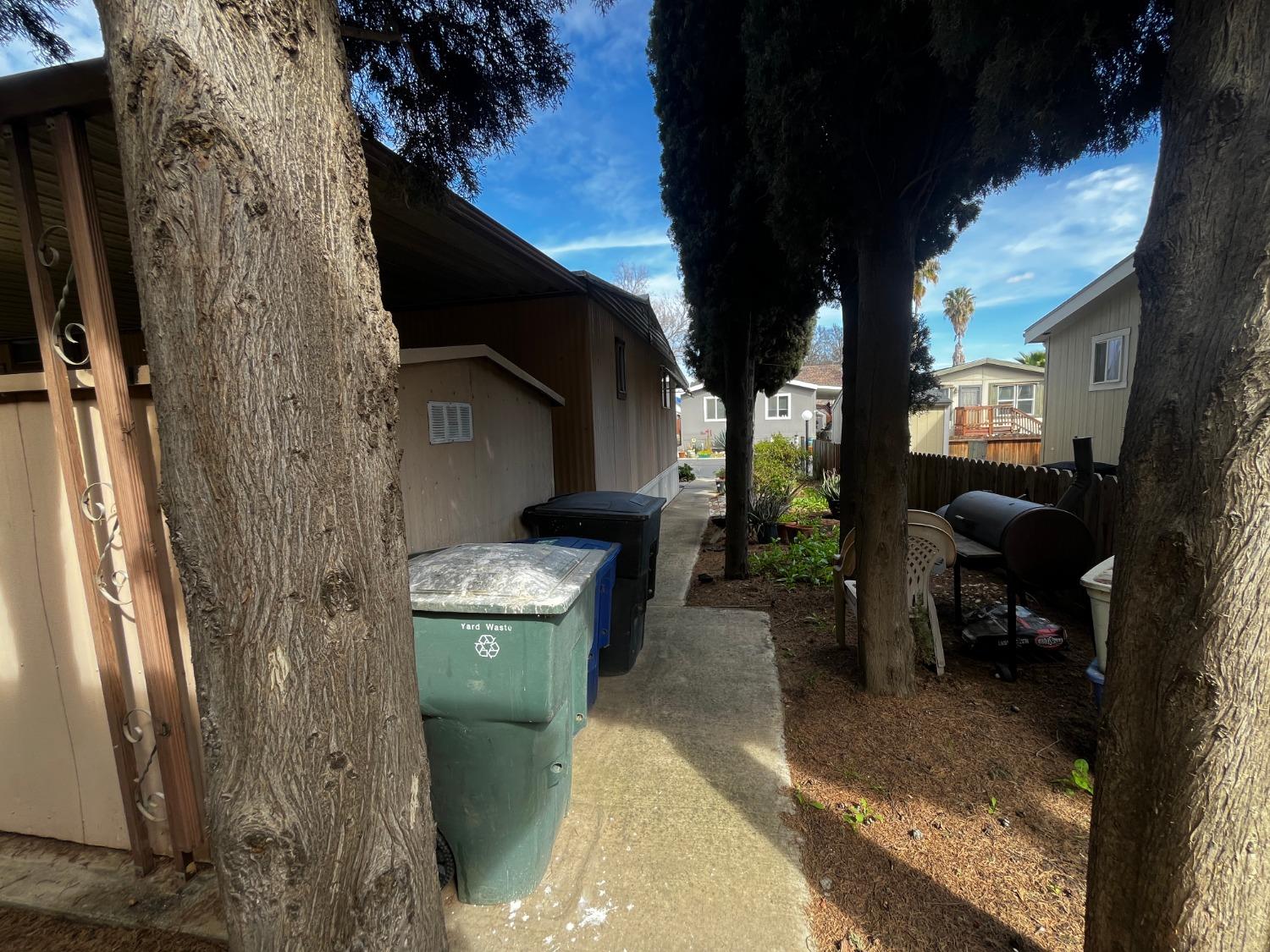 Detail Gallery Image 12 of 26 For 250 E Las Palmas Ave 41, Patterson,  CA 95363 - 2 Beds | 2 Baths