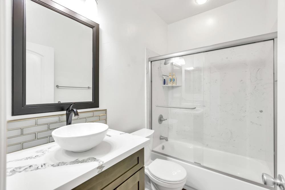 Detail Gallery Image 9 of 82 For 32852 S River Rd, Clarksburg,  CA 95612 - 3 Beds | 3/1 Baths