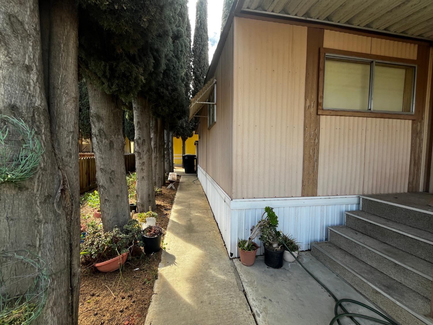 Detail Gallery Image 8 of 26 For 250 E Las Palmas Ave 41, Patterson,  CA 95363 - 2 Beds | 2 Baths