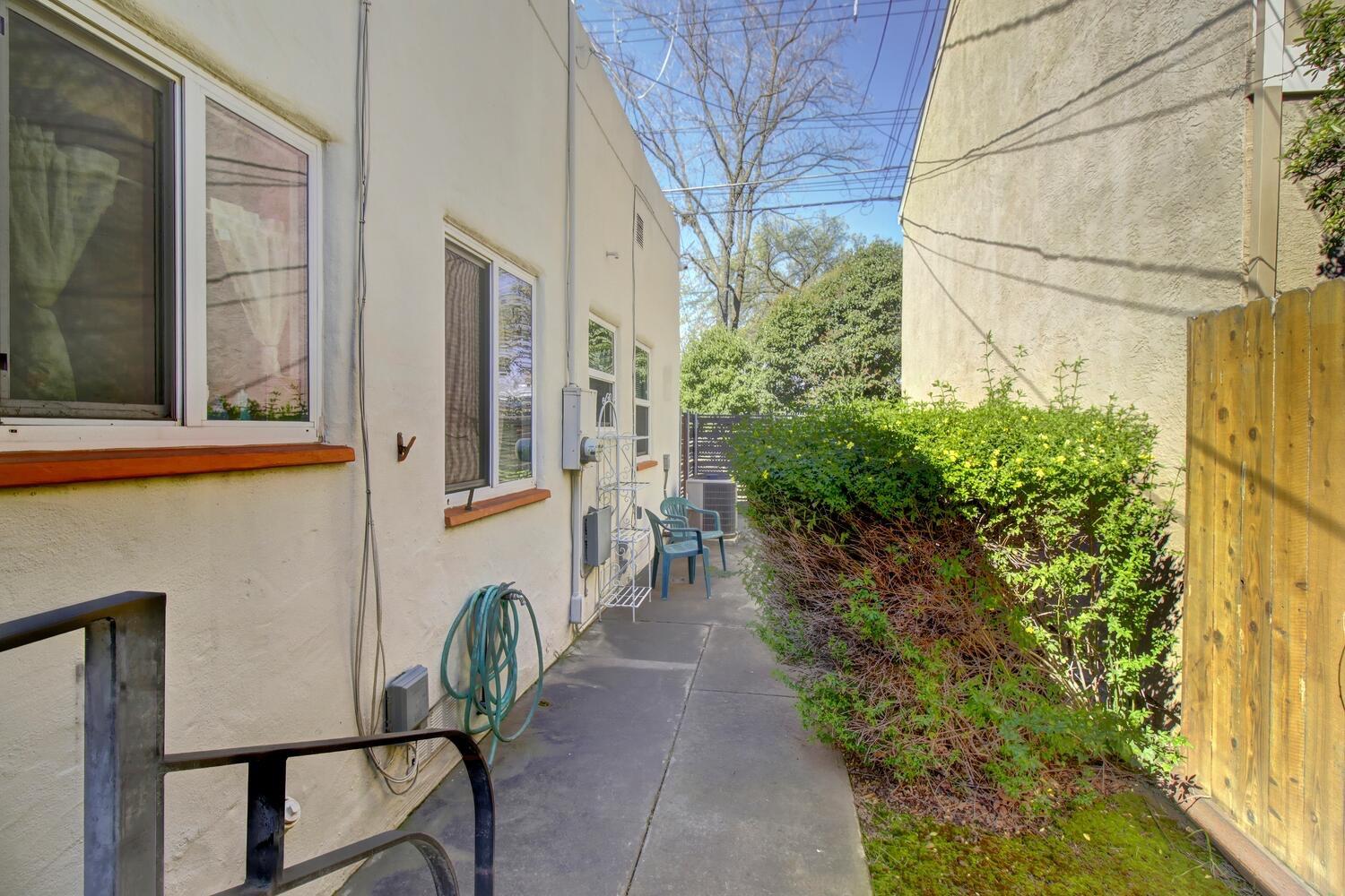 Detail Gallery Image 56 of 59 For 1552 37th St, Sacramento,  CA 95816 - – Beds | – Baths