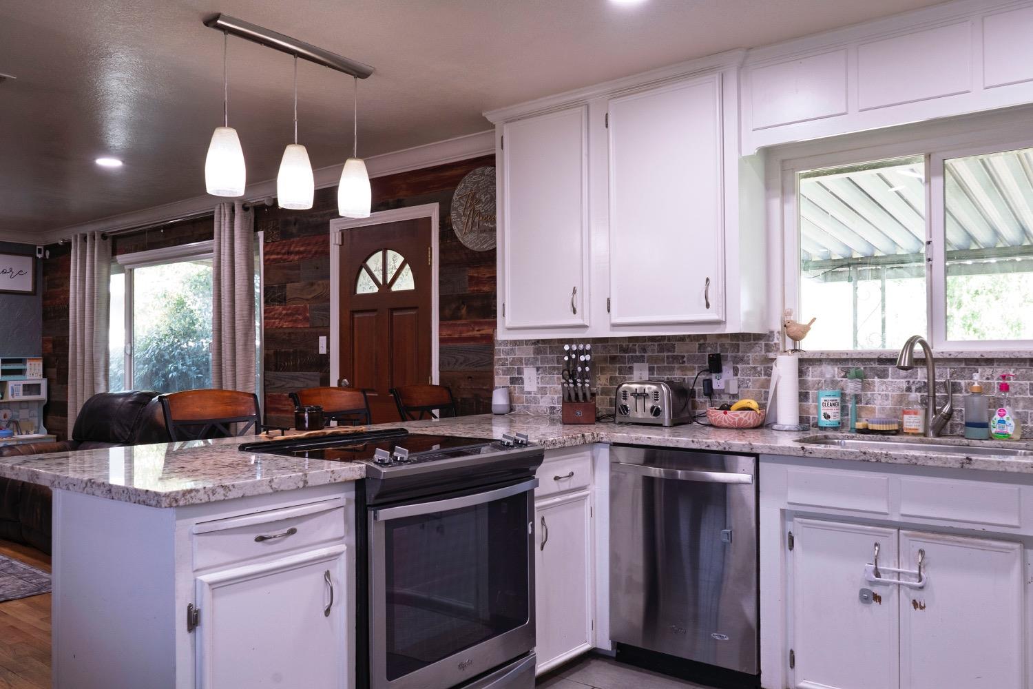 Detail Gallery Image 14 of 41 For 2114 Fremont Ave, Modesto,  CA 95350 - 3 Beds | 1 Baths
