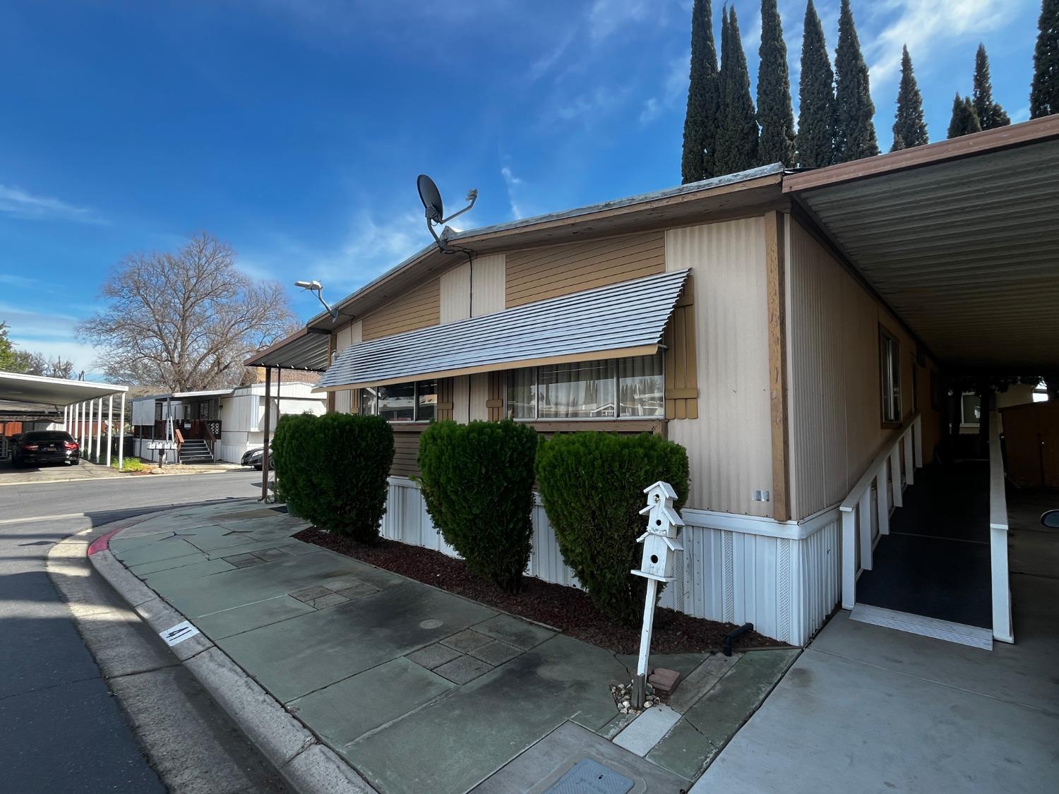 Detail Gallery Image 2 of 26 For 250 E Las Palmas Ave 41, Patterson,  CA 95363 - 2 Beds | 2 Baths