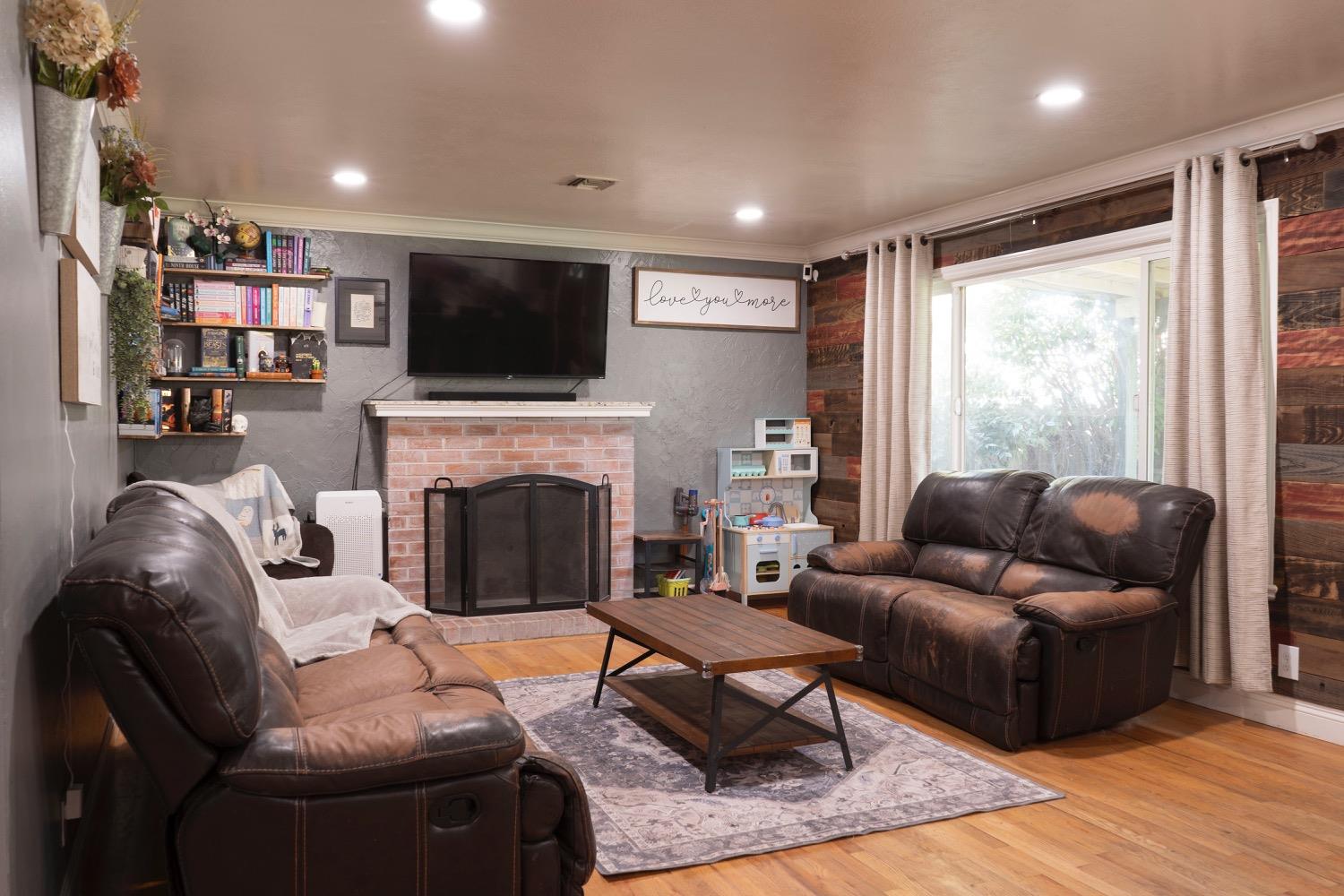 Detail Gallery Image 9 of 41 For 2114 Fremont Ave, Modesto,  CA 95350 - 3 Beds | 1 Baths