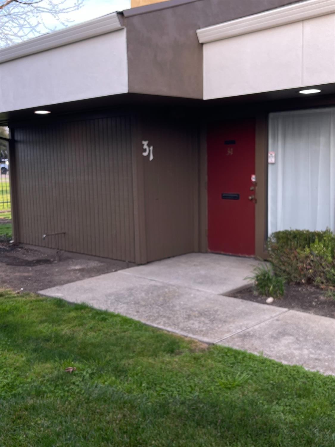 Detail Gallery Image 1 of 10 For 2027 Grand Canal Blvd #31,  Stockton,  CA 95207 - – Beds | – Baths