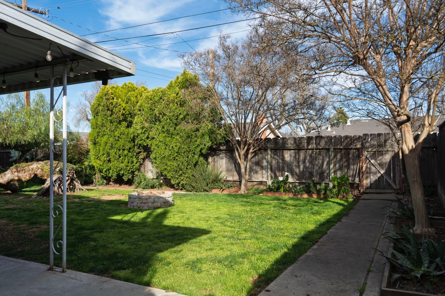 Detail Gallery Image 40 of 41 For 2114 Fremont Ave, Modesto,  CA 95350 - 3 Beds | 1 Baths