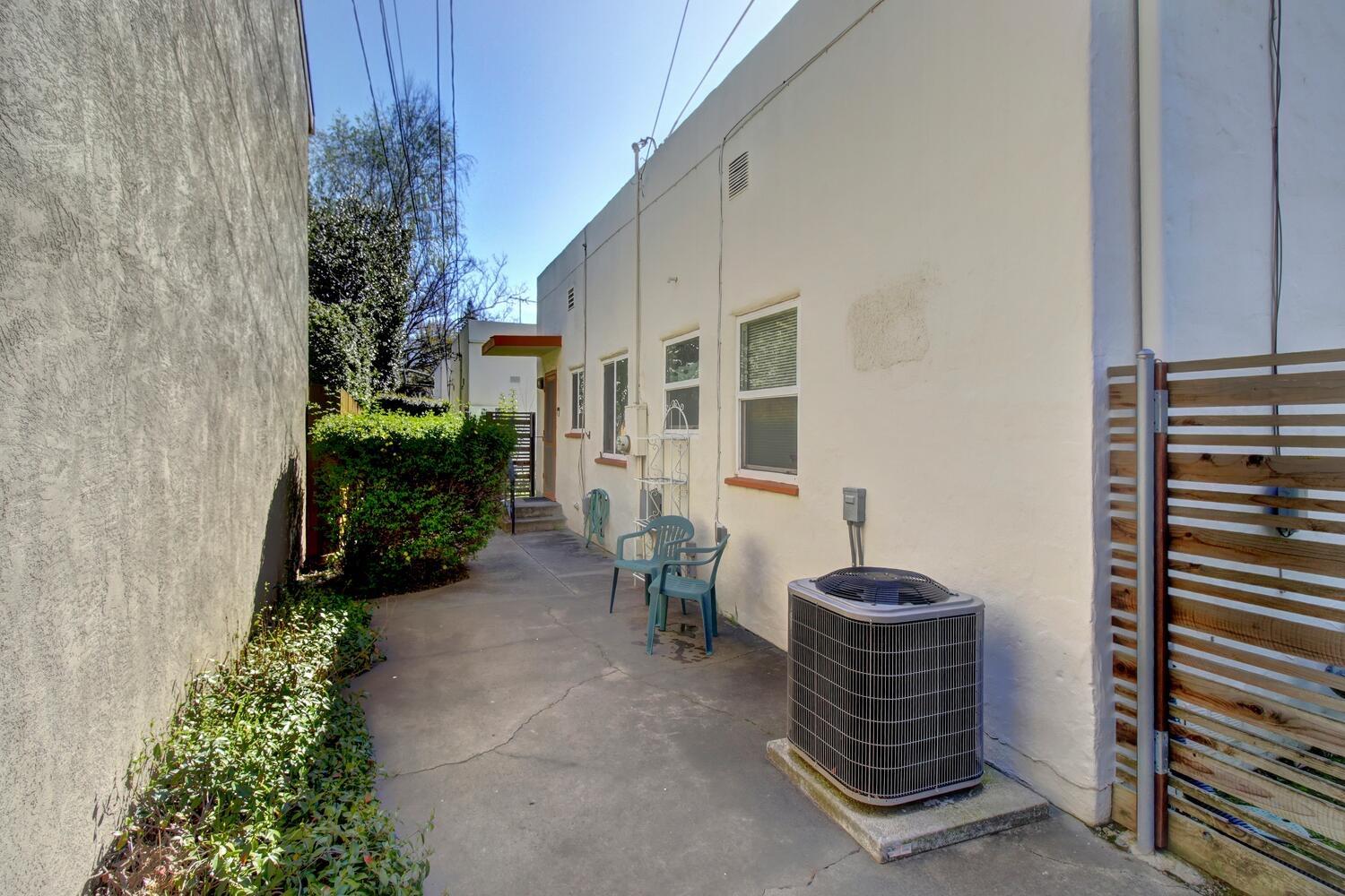 Detail Gallery Image 59 of 59 For 1552 37th St, Sacramento,  CA 95816 - – Beds | – Baths