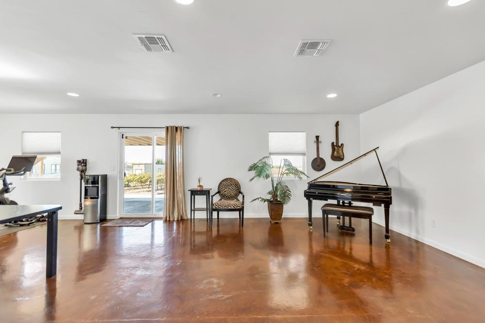 Detail Gallery Image 43 of 82 For 32852 S River Rd, Clarksburg,  CA 95612 - 3 Beds | 3/1 Baths