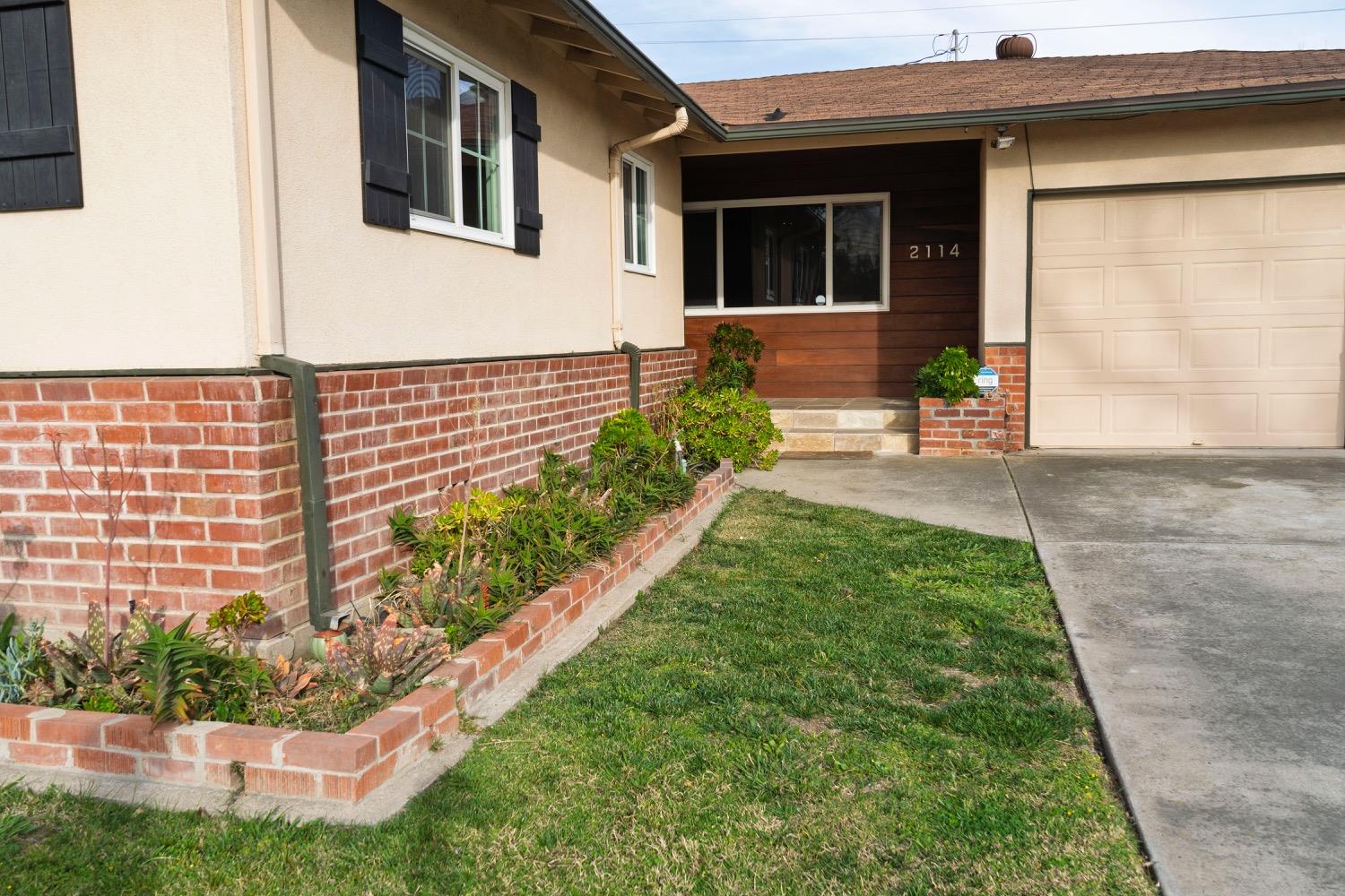 Detail Gallery Image 4 of 41 For 2114 Fremont Ave, Modesto,  CA 95350 - 3 Beds | 1 Baths
