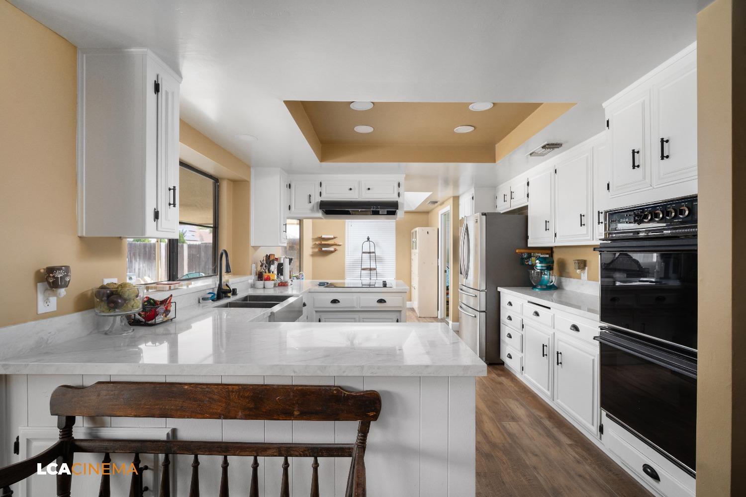 Deville Court, Bakersfield, California image 9