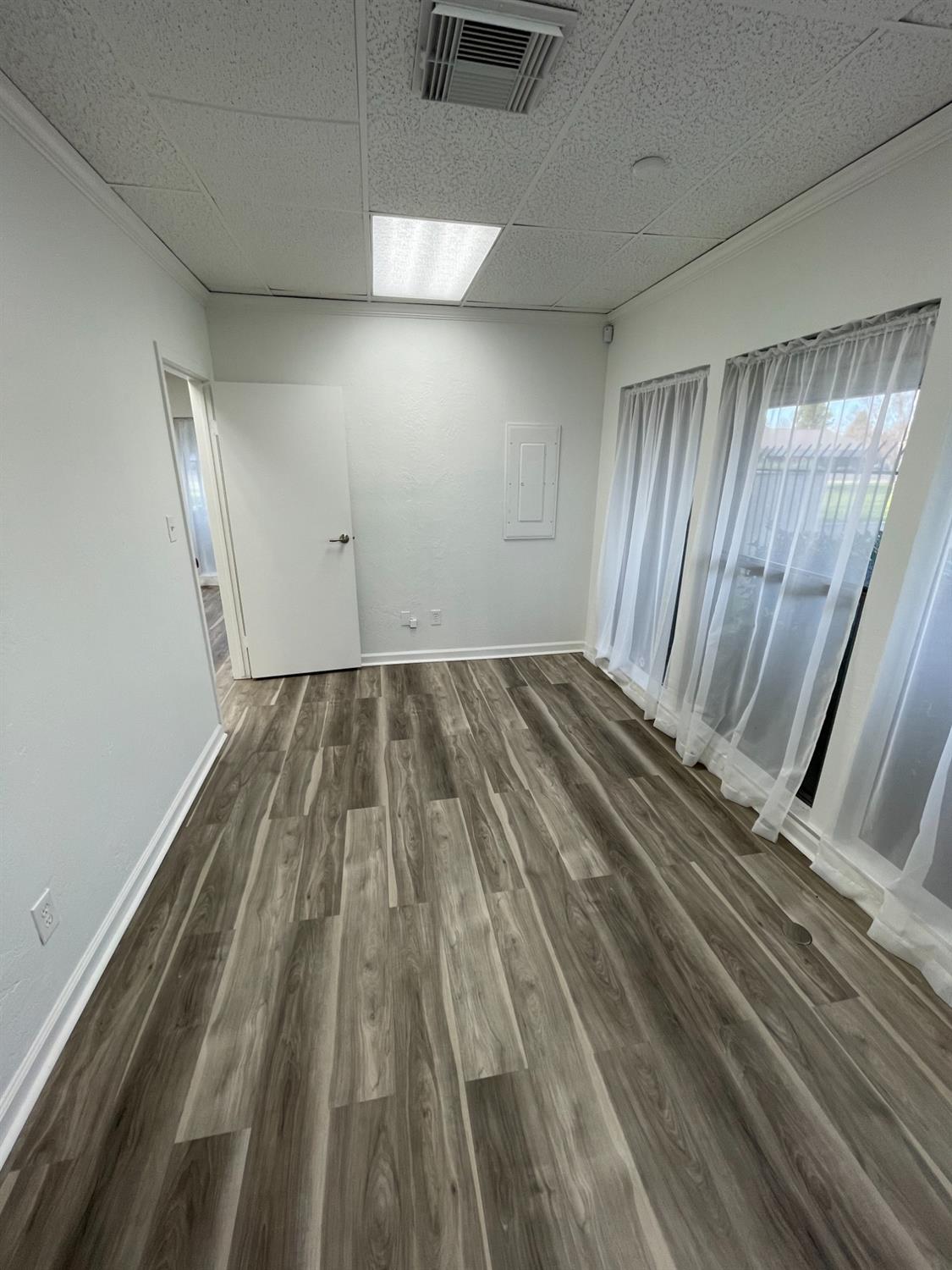 Detail Gallery Image 9 of 10 For 2027 Grand Canal Blvd #31,  Stockton,  CA 95207 - – Beds | – Baths