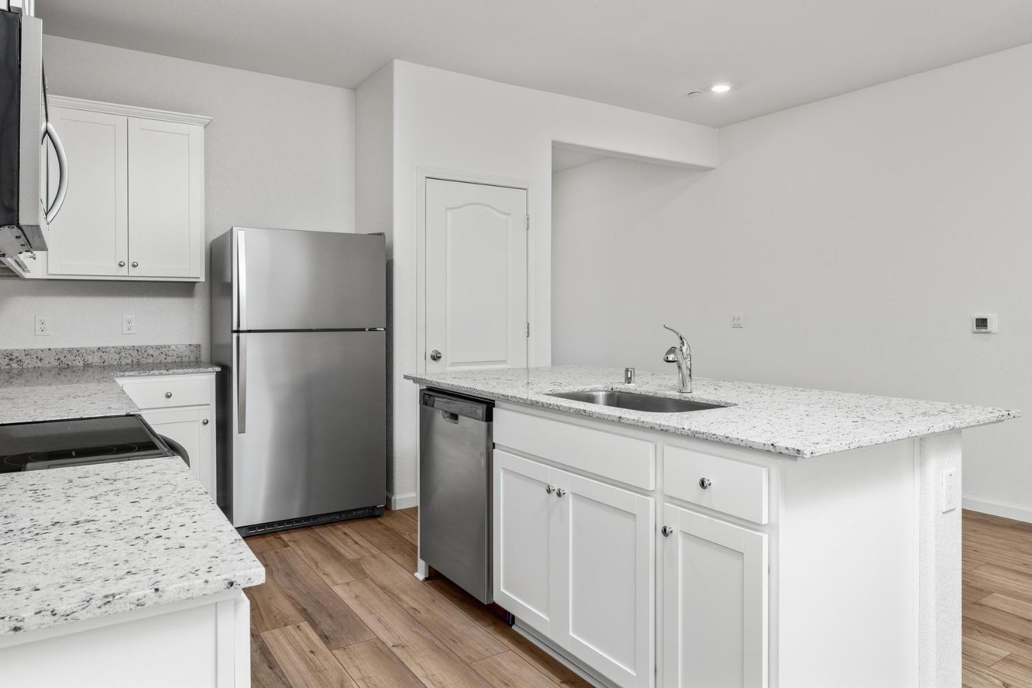 Detail Gallery Image 4 of 16 For 6691 Snedigar Rd, Riverbank,  CA 95367 - 4 Beds | 2 Baths