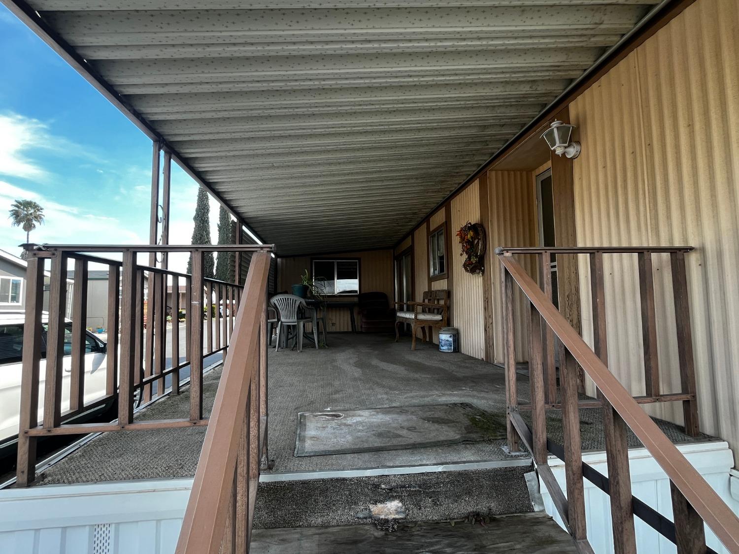Detail Gallery Image 4 of 26 For 250 E Las Palmas Ave 41, Patterson,  CA 95363 - 2 Beds | 2 Baths