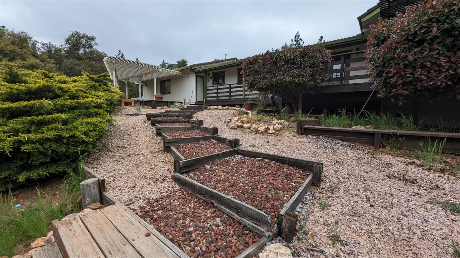 Detail Gallery Image 71 of 88 For 8209 Mountain Meadow Dr, Mountain Ranch,  CA 95246 - 3 Beds | 2/1 Baths
