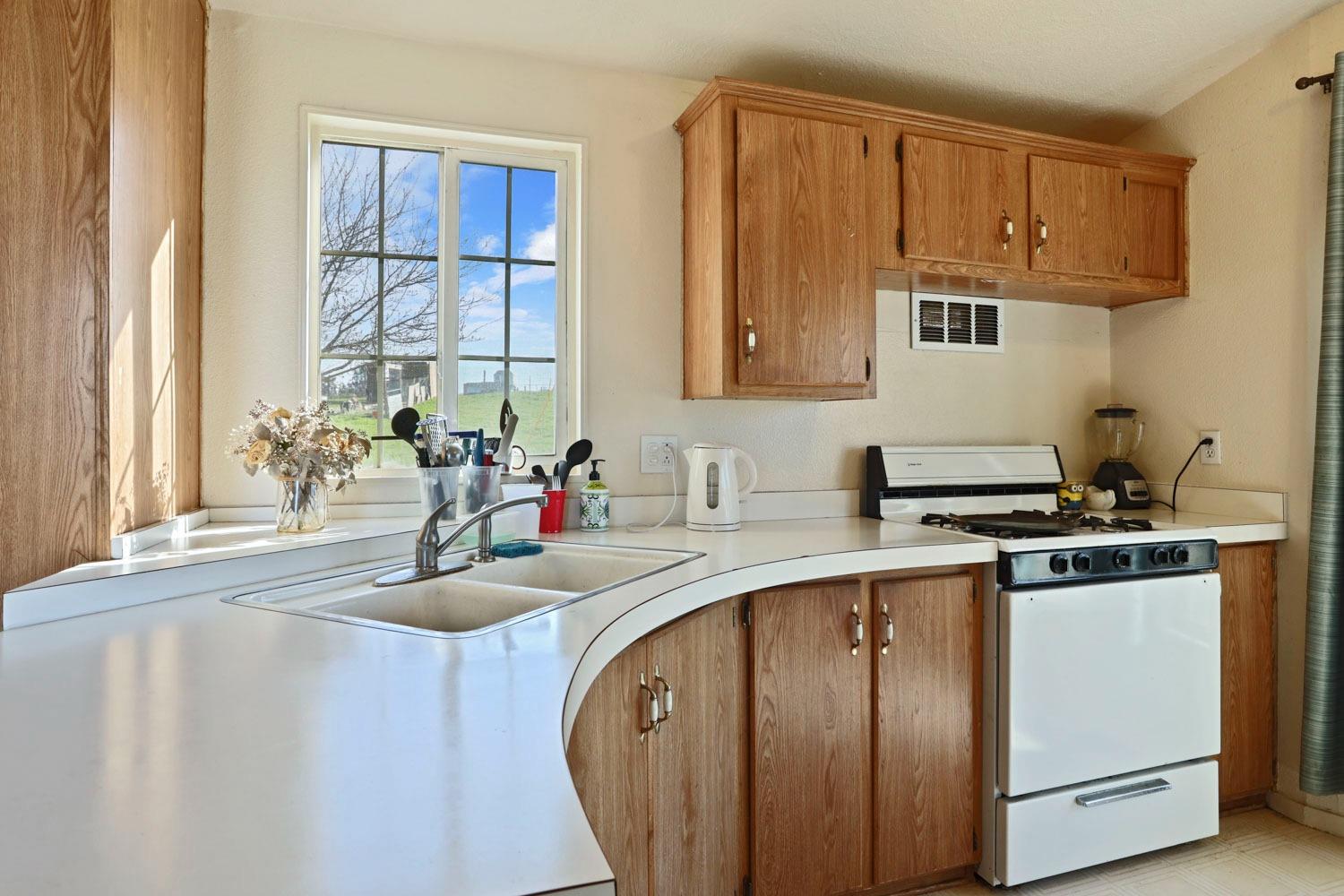 Detail Gallery Image 37 of 71 For 18940 Atkins Rd, Lodi,  CA 95240 - 2 Beds | 1 Baths
