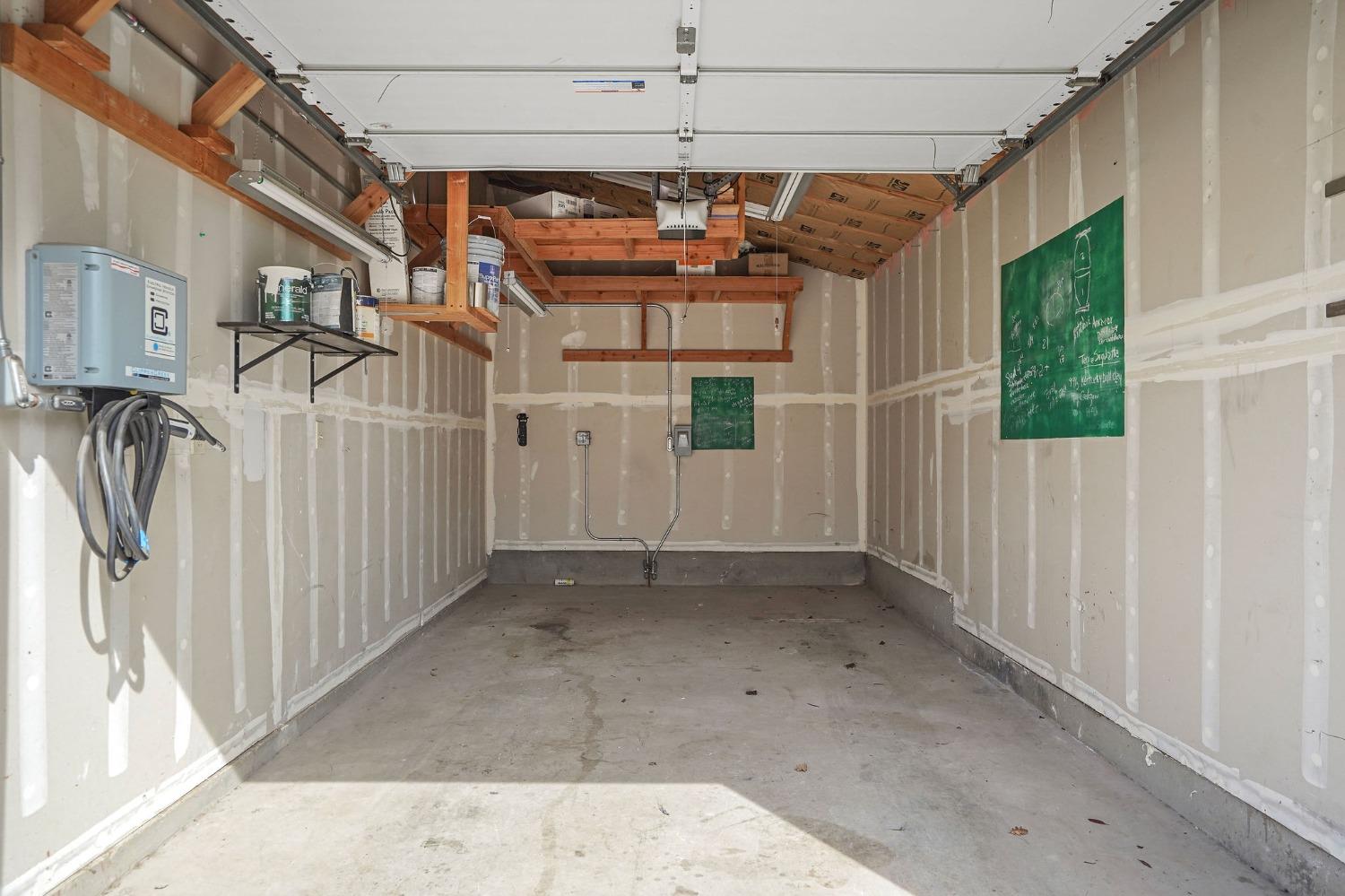 4Th Avenue, Sacramento, CA, 95817-3140