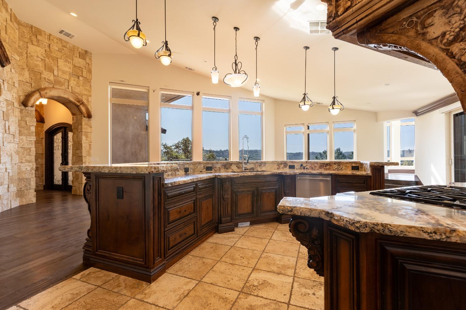 Detail Gallery Image 46 of 99 For 955 Crystal Oak Pl, Newcastle,  CA 95658 - 4 Beds | 4 Baths