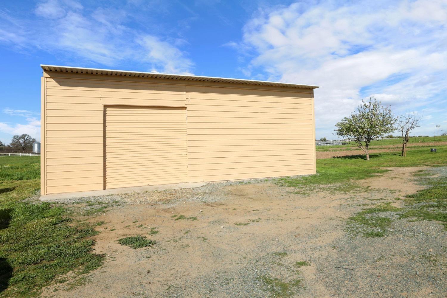 Detail Gallery Image 32 of 71 For 18940 Atkins Rd, Lodi,  CA 95240 - 2 Beds | 1 Baths