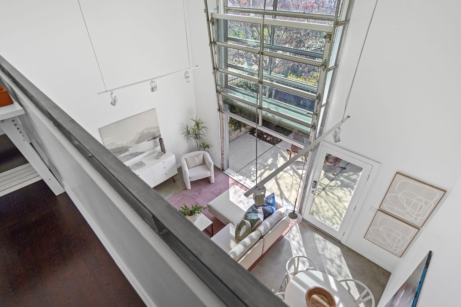 4Th Avenue, Sacramento, CA, 95817-3140